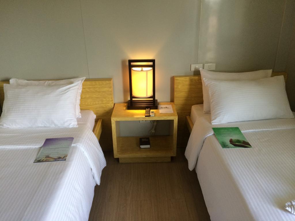Shore Time Hotel - Annex Balabag  Esterno foto