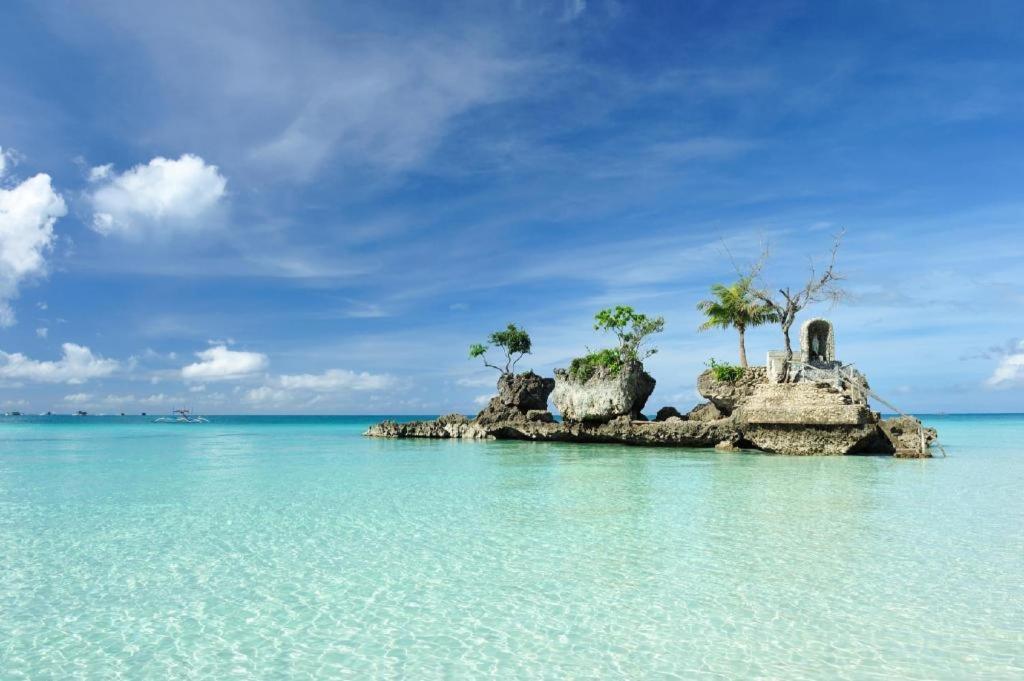 Shore Time Hotel - Annex Balabag  Esterno foto
