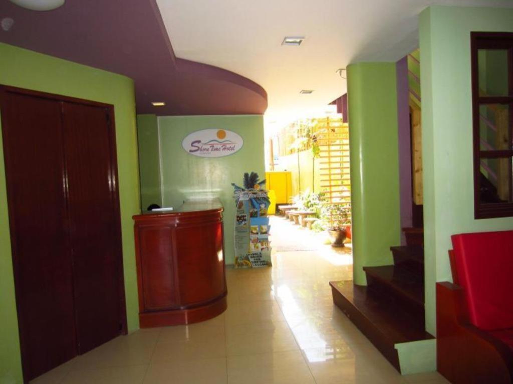 Shore Time Hotel - Annex Balabag  Esterno foto