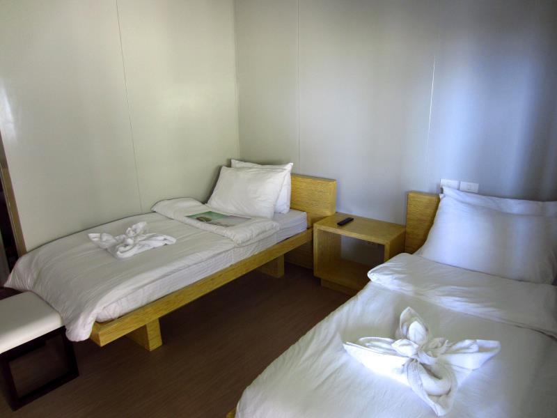 Shore Time Hotel - Annex Balabag  Esterno foto